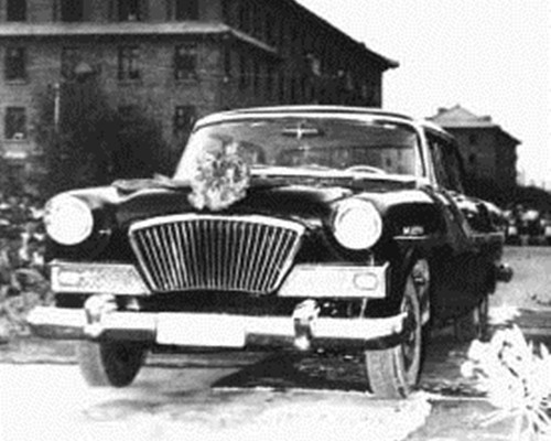1958年08月01日：第一辆红旗牌高级轿车诞生