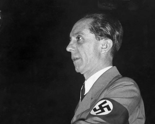 1945年05月01日：保罗·约瑟夫·戈培尔自杀