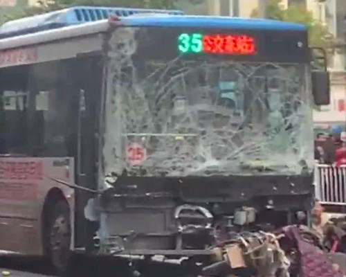 2018年12月25日：龙岩公交车劫持案