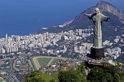 里约热内卢基督像的修建背景