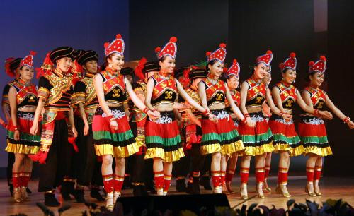 彝族舞蹈的类型有几种