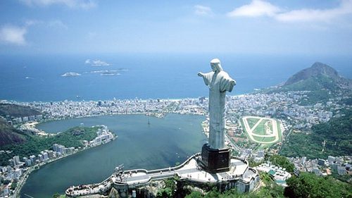 巴西耶稣山怎么建成的