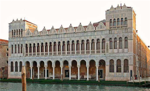 威尼斯黄金宫建筑是什么建筑风格
