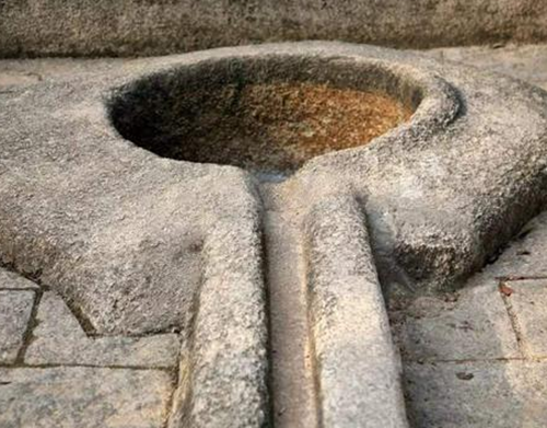 古代公共厕所有女厕吗