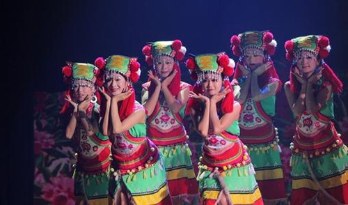 彝族舞蹈的特点是什么