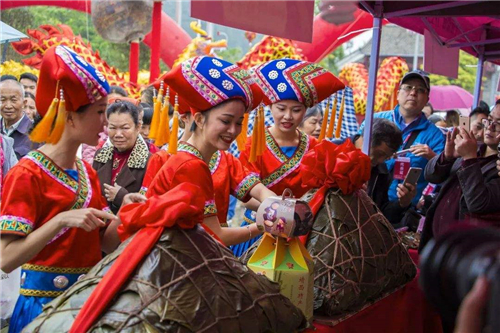 春节各民族的特色