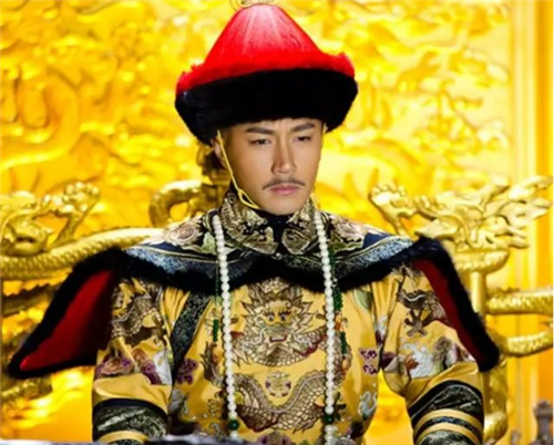 清朝皇帝穿龙袍还有规定