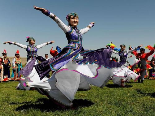 蒙古族的舞蹈是什么样的