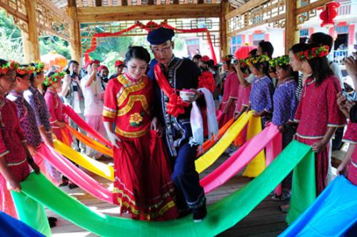 毛南族的婚俗是什么样的